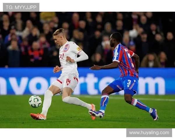 水晶宫足球队队员官网提供最权威的队员信息和赛季数据分析帮助粉丝关注